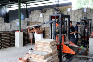 KALEIDOSKOP 2022: GEBRAKAN PADAT KARYA DAN DESTINASI WISATA BARU DONGKRAK PERTUMBUHAN EKONOMI SURABAYA