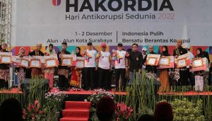 ROAD TO HAKORDIA 2022 DI SURABAYA RESMI DITUTUP, WALI KOTA ERI NYATAKAN SIAP LAWAN KORUPSI BERSAMA