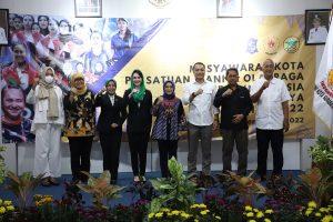 WALI KOTA ERI DUKUNG PERWOSI SURABAYA TINGKATKAN PRESTASI ATLET WANITA