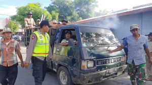 CEGAH PENYEBARAN PENYAKIT MULUT DAN KUKU (PMK) POLRES PAMEKASAN MELAKUKAN HAL INI