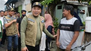 Bupati dan Wabup Sampang Salurkan Bantuan Untuk Masyarakat Terdampak Banjir