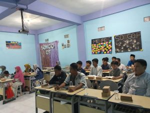 Santri Boarding School SMP Muhammadiyah 15 Surabaya ikuti Munaqosah