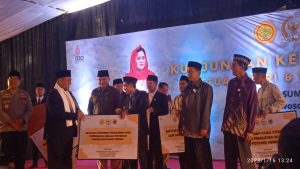 Wakapolda Jatim Bersama Forkopimda Bondowoso Dampingi Ketua DPR RI dan Wamentan Kunjungi Ponpes Al- Islah