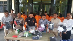 Konferensi Pers Polres Nganjuk Tindak Tegas 7 Kasus Pengeroyokan Total 19 Tersangka, Kasat Reskrim Polres Nganjuk : Hati-hati Bagi Penyebar Hoax dan Provokasi