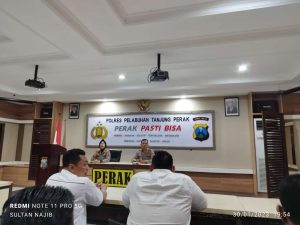 Wujud Sinergitas Dengan Awak Media, Kapolres Tanjung Perak Gelar Piramida