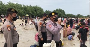 Beri Rasa Aman dan Nyaman, Polres Gresik Terjunkan Personel di Obyek Wisata