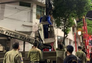 PEMKOT SURABAYA BAKAL BONGKAR JARINGAN UTILITAS BODONG DAN TELAT BAYAR SEWA