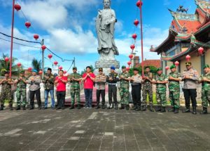 Danrem 163 Wira Satya Bersama Kapolresta Denpasar Kunjungi Vihara Satya Dharma.