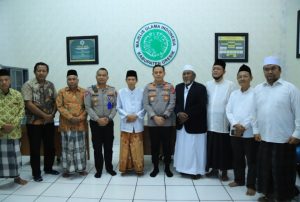 Kapolres Gresik AKBP Adhitya Silaturahmi ke MUI Gresik