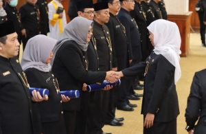 Gubernur Khofifah Ajak Jajarannya Bahas Reformasi Birokrasi Berdampak