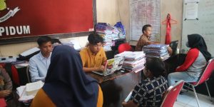 Tiga Emak Emak Curi Uang Puluhan Juta, Berhasil Dibekuk Timsus Satreskrim Polres Bangkalan