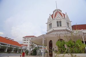 DIGUNAKAN SEBAGAI LOKASI SYUTING FILM, ALUN- ALUN SURABAYA TUTUP SEMENTARA