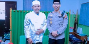 Sehari Menjabat, Kapolres Situbondo Silaturahmi ke Pengasuh Ponpes Walisongo