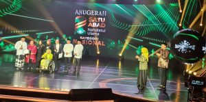 Gubernur Khofifah Hadiri Anugerah 1 Abad Nahdlatul Ulama