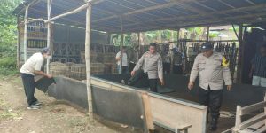 Operasi Keselamatan 2023 : Suguhan Teatrikal Satlantas Polres Kediri Kota Polda Jatim Gugah Kesadaran Tertib Berlalulintas