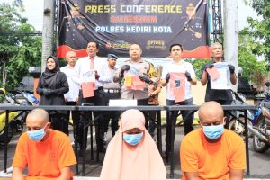 Polres Kediri Kota Berhasil Ungkap Sindikat Curanmor, Tersangka Pasutri dan 16 Kendaraan Diamankan
