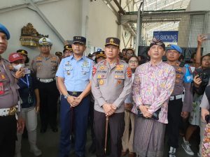 Kapolres Bandara Dampingi Kapolda Bali Sambut Jenazah Korban Gempa Turki Melalui Cargo Domestik Bandara Ngurah Rai