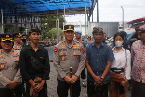 Kapolda Bali Menjemput Kepulangan Jenazah Korban Gempa Turki
