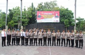 Wakapolres Nganjuk Pimpin Upacara Kenaikan Pangkat Pengabdian