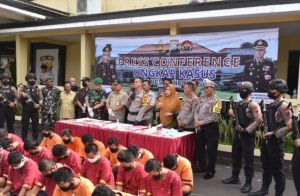 Polisi Amankan Belasan Pelaku Narkoba dan Okerbaya di Bondowoso