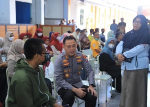 Polres Gresik Gencarkan Vaksinasi Booster di Sekolah