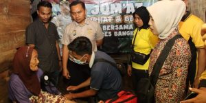 Gelar Jum’at Curhat, Kapolres Bangkalan Dengarkan Keluh Kesah dan Berdiskusi Dengan Warga