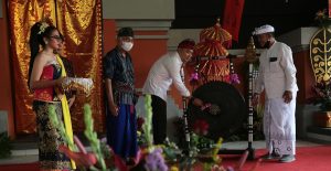 DISPENDIK KOTA SURABAYA KEMBALI BUKA BEASISWA PENGHAFAL KITAB SUCI HINDU