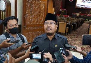 Wakil Ketua DPRD Jatim, Anwar Sadad : Raperda Pertembakuan Bisa Perkuat Potensi Tembakau