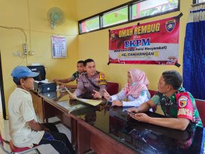Serentak, Bhabinkamtibmas Polsek Nganjuk Kota Bersama 3 Pilar dirikan Omah Rembug dan BKPM
