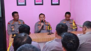 Kapolres Gresik Tinjau Layanan di Polsek Gresik Kota dan Polsek Kawasan Pelabuhan