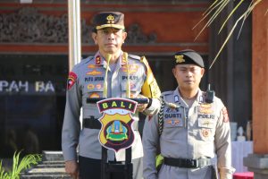 Kapolda Bali Pimpin Serah Terima Jabatan di Halaman Depan Mapolda Bali