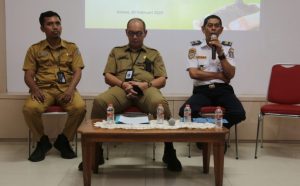 20 JEEP WILLYS SIAP BAWA KIRAB PENGHARGAAN ADIPURA KENCANA KELILING JALAN PROTOKOL SURABAYA