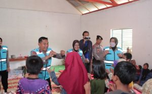 Polres Ponorogo Salurkan Bantuan Sembako dan Terjunkan Tim Trauma Healing Untuk Korban Bencana Tanah Retak