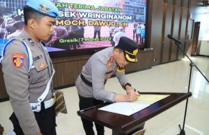 Kapolres Gresik Pimpin Sertijab Kapolsek Wringinanom Gresik
