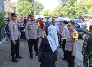 Polres Ngawi Melakukan Pengamanan Sistem Ring Untuk Sambut Kunker Presiden Jokowi