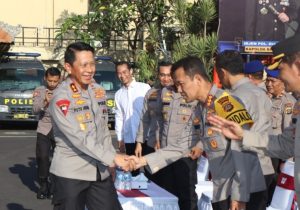Sambut Hari Raya Nyepi dan Hari Raya Idul Fitri, Kapolda Bali Berikan Bingkisan kepada PNPP Polda Bali