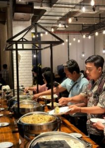 Buka Puasa di YELLO Hotel Jemursari Surabaya Dapat Banyak Hadiah