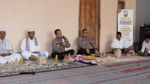 Polres Sumenep Gelar Jum’at Curhat, Ngopi Bareng AKD dan Tomas Kec. Manding : Debt Collector Harus Ditindak Tegas