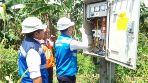 Warga Dusun Polay Situbondo Nikmati Listrik PLN
