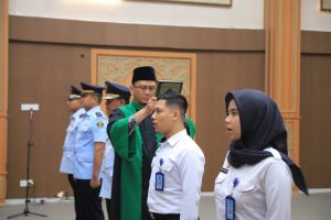 Lantik Pejabat Administrasi dan PNS Baru, Kakanwil Ingatkan Core Value ASN Ber-AKHLAK
