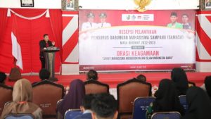 Hadiri Pelantikan Pengurus GAMASA, Bupati Sampang Ajak Mahasiswa Ikut Berperan Tingkatkan IPM