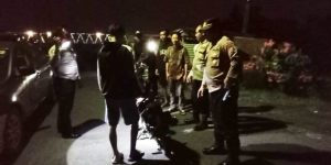 Patroli Blue Light Polsek Kertosono Himbau Pemuda Yang Nongkrong di Tempat Sepi