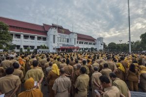 WALI KOTA ERI MINTA ASN TAK PAMER KEKAYAAN DI MEDSOS, INGATKAN SOAL FILOSOFI ILMU PADI