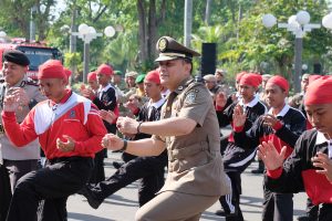 POL PP CILIK HINGGA ALUMNI SISWA SEKOLAH KEBANGSAAN IKUT MERIAHKAN HUT SATPOL PP KE-73, SATLINMAS KE-61, DAN DAMKAR KE-104