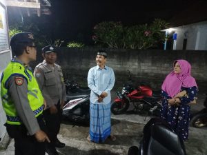 Polsek Mengwi Amankan Pelaksanaan Shalat Tarawih