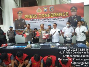 Polrestabes Surabaya Ungkap Pencurian Sepeda Motor dan Berhasil Menangkap Pencurian Mobil