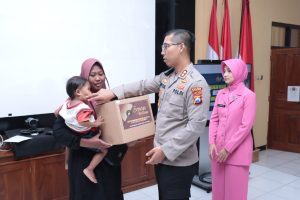 Situbondo dan Bhayangkari Canangkan Program Orang Tua Asuh Anak Stunting