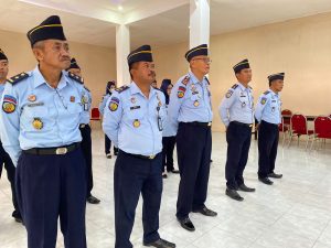 LAKSANAKAN APEL KESIAPAN PENGAMANAN DAN PELAPASAN MUDIK BARENG KEMENKUMHAM TAHUN 2023, LAPAS PAMEKASAN IKUTI SECARA VIRTUAL