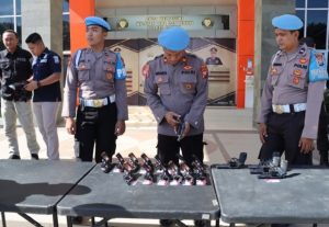 Jelang Operasi Ketupat Semeru 2023, Polres Gresik Cek Seluruh Senjata Api Anggota