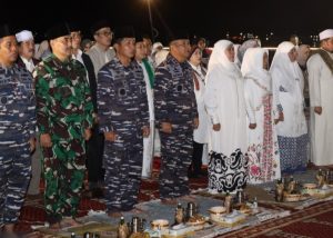 Gubernur Khofifah dan Forkopimda Jatim Qiyamul Lail di Selat Madura